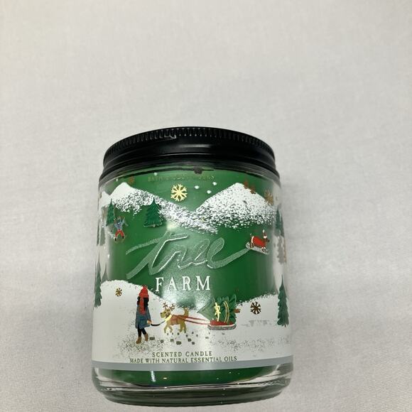 Bath & Body Works TREE FARM Single Wick Scented Candle 7 oz. - Picture 2 of 6